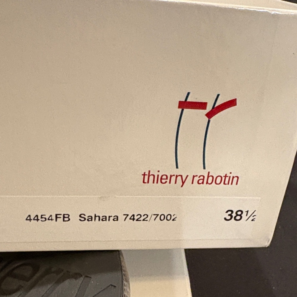 Thierry Rabotin Textured Gray Heels - Picture 13 of 16